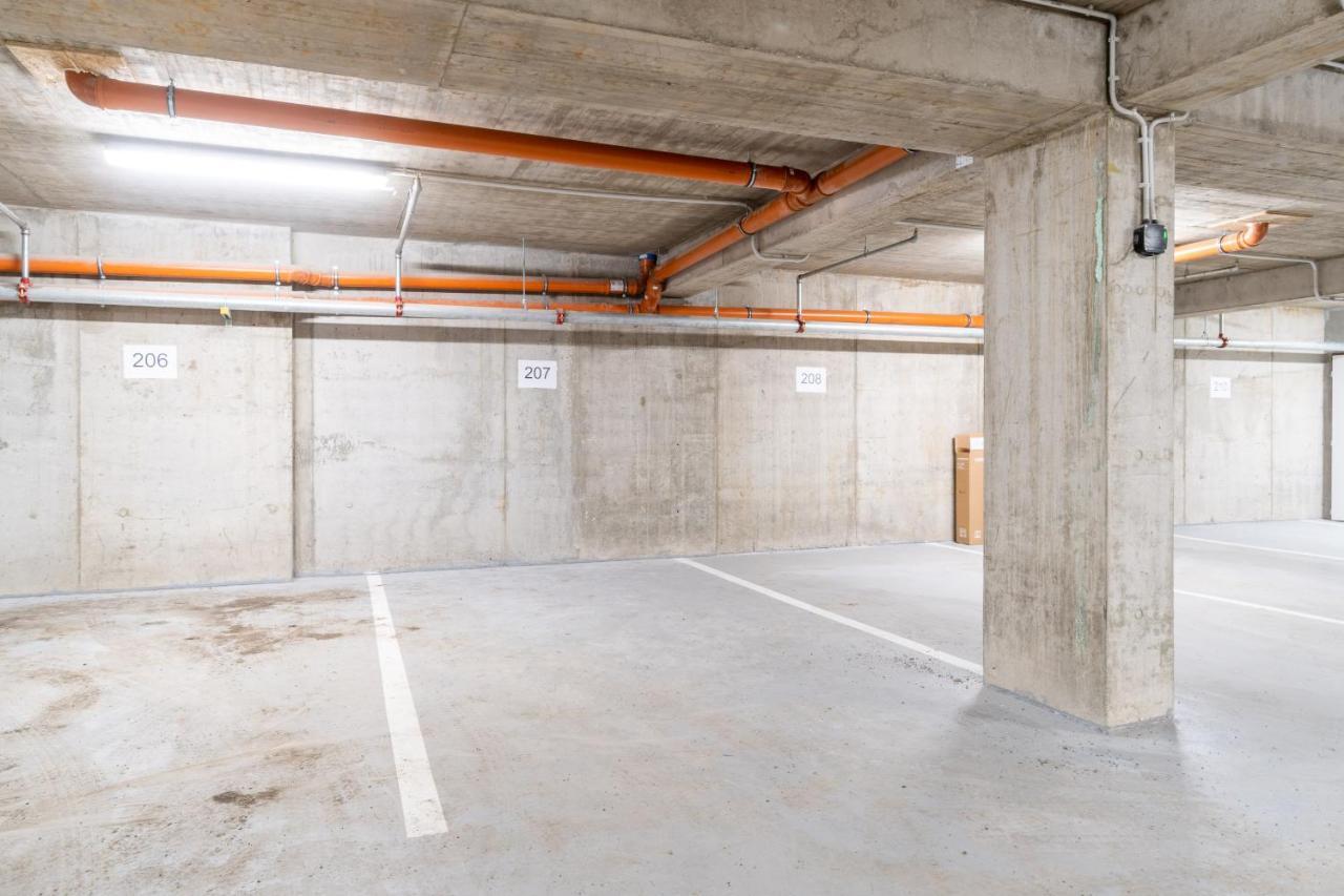 Brand New Studio Apartment #31 In Brand New Building With Free Parking In The Center Prag Dış mekan fotoğraf